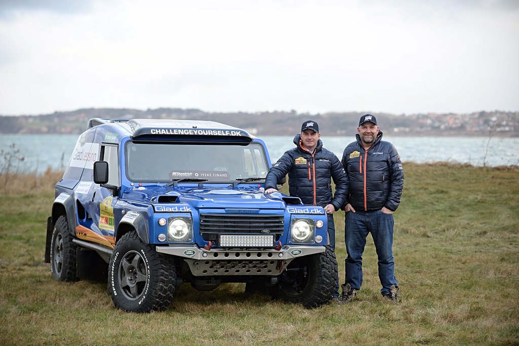 Jacob Glad og Philip Volmer Hansen med den forbedrede QT Wildcat 500 DKR er klar til starten den 23. januar.
